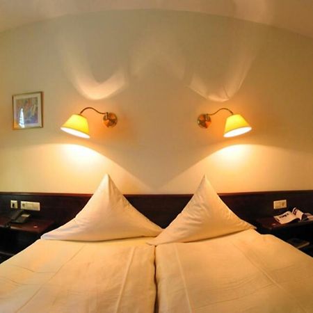 Hotel Waldhaus Hügelsheim Εξωτερικό φωτογραφία