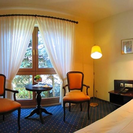 Hotel Waldhaus Hügelsheim Εξωτερικό φωτογραφία