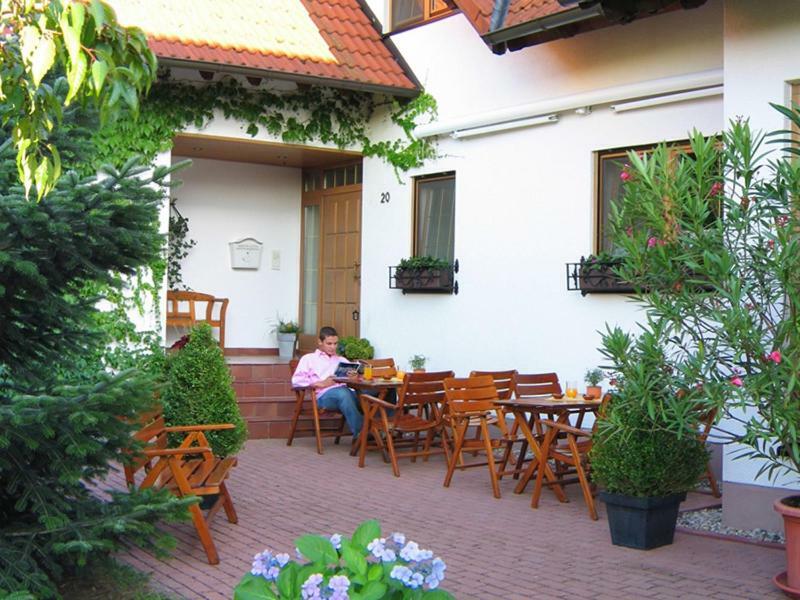 Hotel Waldhaus Hügelsheim Εξωτερικό φωτογραφία